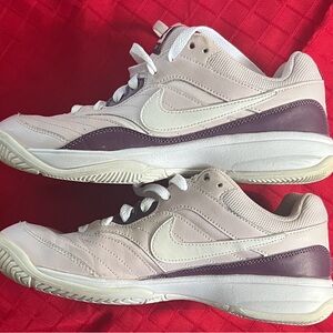 Nike Women's White and Purple Sneakers